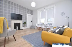 Image of The Warren Apartment