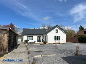 Image of Dame Cerise