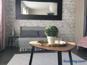 Image of L'aviateur - self check in