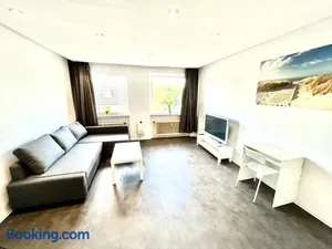 Image of Kraftmensch Oberhausen 3 Schlafzimmer, Balkon
