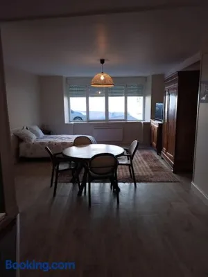 Image of Très grand studio au pied du plateau d'Angoulême.
