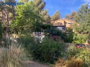 Image of Maison de charme avec piscine et jacuzzi dans cadre exceptionnel proche Marseille