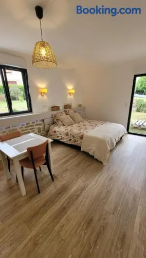 Image of Chambres d'hôtes - Studio La Pause Cadurcienne