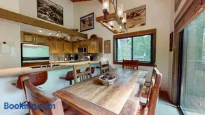 Image of Bridgepoint Condo 24
