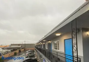 Image of Sandman Motel