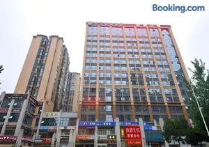 Image of City Comfort Inn Chengdu Wenjiang University Town Fengxi River Metro Station