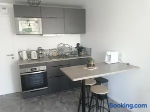 Image of Appartement T2 indépendant avec terrasse et parking gratuit - Proche palais des congrès-Baie de Saint-Brieuc