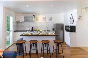 Image of Grand Appartement avec Balcon Hyper - Centre Tarbes