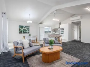 Image of THE SHED - Tallebudgera Valley