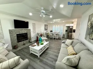 Image of Remodeled 1 Acre Ranch Home in Madera
