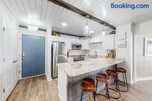 Image of Bay Point Harbour Villa #221