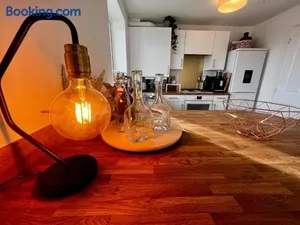 Image of Two bedroom apartment in Barry-close to beach