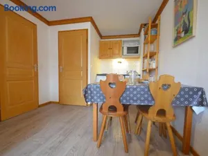 Image of Appartement 4 personnes avec balcon aux Menuires - FR-1-452-253