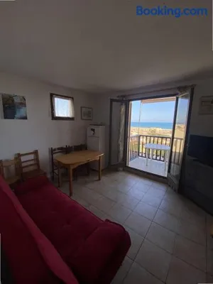 Image of Appartement T3 avec terrasse donnant sur la mer sur Saint Pierre la Mer