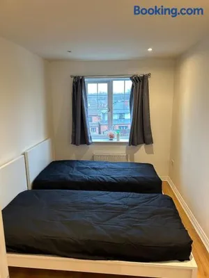 Image of 2 Bed 2 Bathroom Apartment central location
