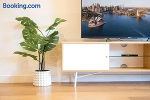 Image of Modern Urban Retreat Stylish Apt in Ryde's Heart