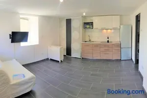 Image of Studio neuf 001 proche gare TGV, A36 et Hôpital