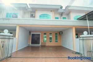 Image of Homestay Miri Four Bedroom 17pax