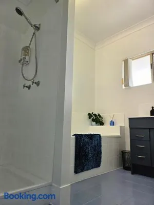 Image of Bakers Sea Breeze Escape