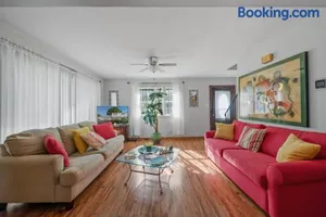 Image of Perfect Private Getaway Minutes to Virginia Beach!