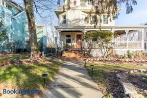 Image of Large Space Great for Groups & Families