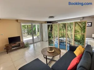 Image of Le Rocher de Bel Air -40m2 -Chaleureux 3 étoiles