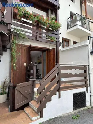 Image of Beautiful Studio in the center