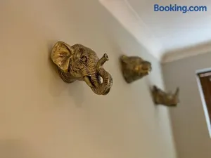 Image of Ground floor apartment, central location with free parking