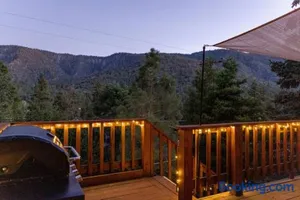 Image of Apres-Ski Chalet Mt High Wrightwood Ski Resort