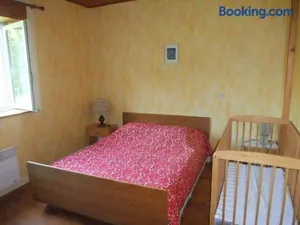 Image of Gîte calme à Fougerolles, idéal pour familles - FR-1-583-456