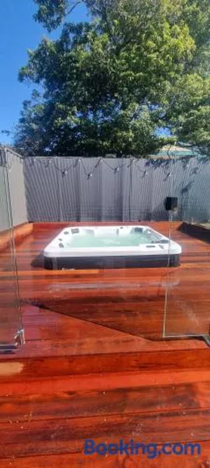 Image of Vitamin Sea Beach House with outdoor Spa