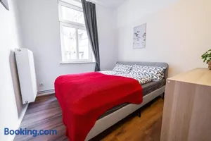 Image of FullHouse - Halle - NH14 - Daylight Bathroom - 3 Bedrooms