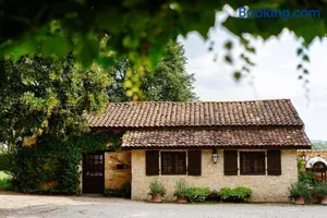 Image of Cosy former bakery house with communal swimming pool