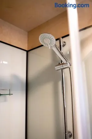 Image of Luxe logdetent met privé sanitair