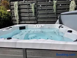 Image of Villa Les Mimosas Spa-Jacuzzi