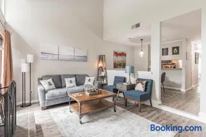 Image of Modern Cozy Townhome