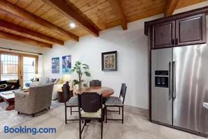 Image of Menlo Magic