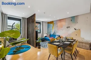 Image of maremar - City Design Apartment - 2 Schlafzimmer - Luxus Boxspringbetten - Küche - Highspeed WIFI - Arbeitsplätze