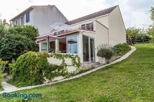 Image of Vue Paris (&tour Eiffel), Maison indépendante