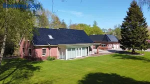 Image of B&B Bosstee