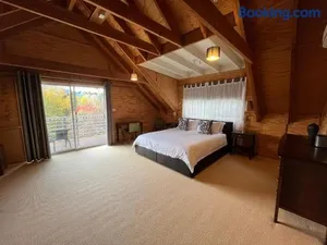 Image of Captain Moonlight Cottage