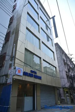 Image of Golden Square - Kolkata Airport