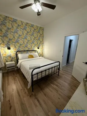Image of Luxury Boutique Home - 4 Beds 1 Baths 25 minutes to NYC