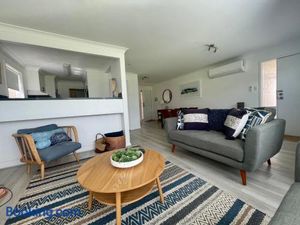 Image of Sunset Beach House 100mtrs to the Beach 3 Bedroom