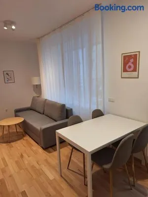 Image of Central apartment with terrace and parking space
