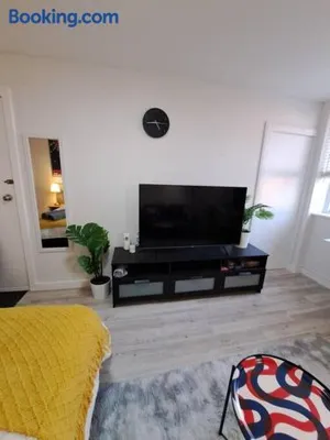 Image of Studio Apartment in East Perth
