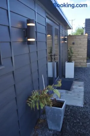 Image of Buzzard Holt Hosting