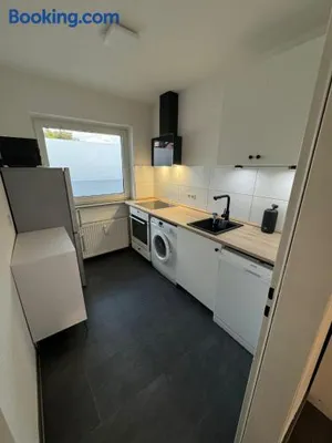 Image of Modern & Zentral in Lev, schnell in Köln DDorf, schnelles WIFI, Netflix