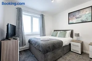 Image of Private Parking, Garden, Close to Beach!