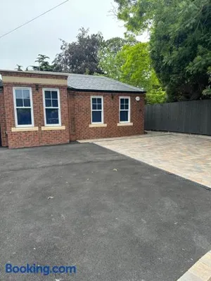 Image of Newland Park Bungalow Near Hull Uni Free Parking Free Wi-Fi